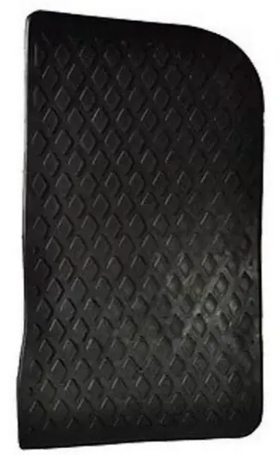 Tapete Estribo Interno Caminhão Vw 7100 8120 8140 8150 Par
